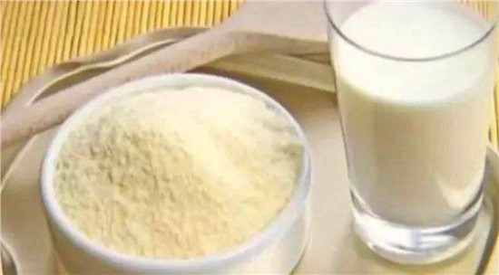 奶粉沖調(diào)起泡泡的原因