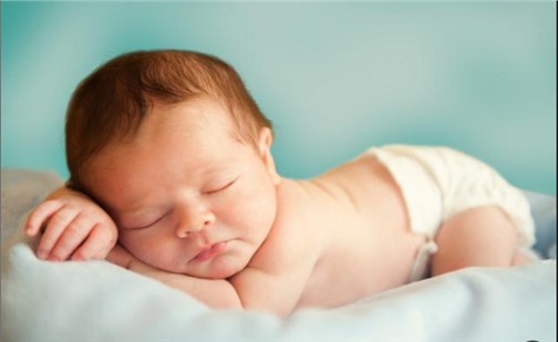 請住手！ 寶寶臉蛋請不要再捏了